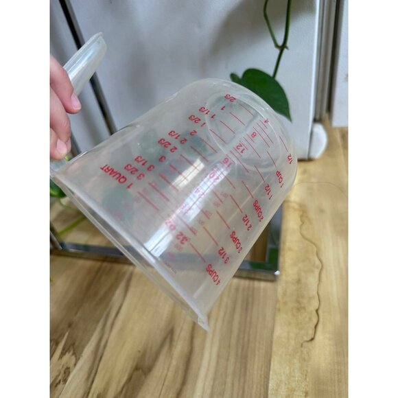 Target 4 cups / 1 liter plastic measuring cup - Picture 5 of 5
